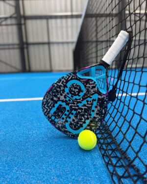 NüVō Reactor Padel Racket face with 18K carbon and EVA specs