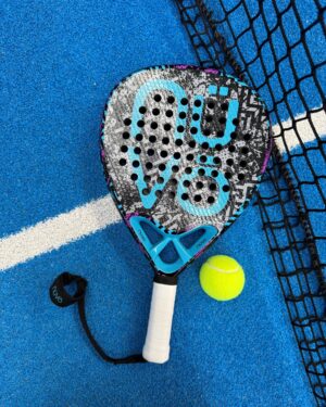 NüVō Reactor Padel Racket face with 18K carbon and EVA specs